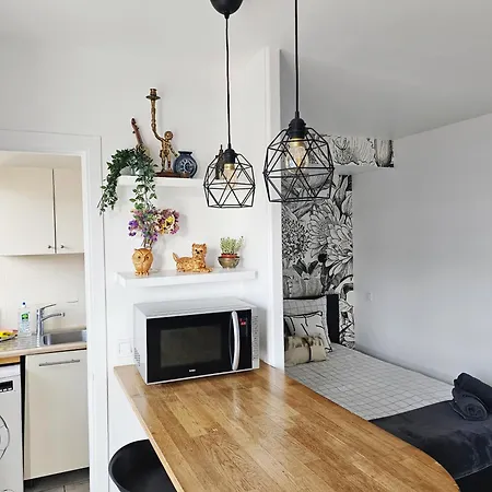 Апартаменты Balcony View Tour Eiffel