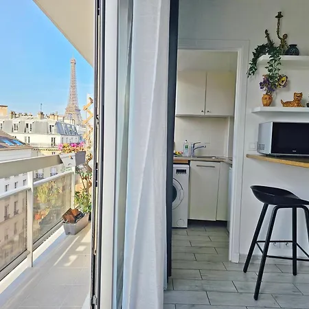 Balcony View Tour Eiffel *